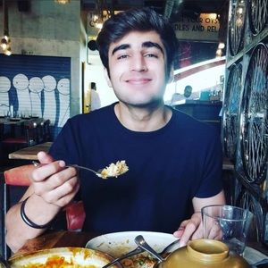 Meet your Posher, Rishi